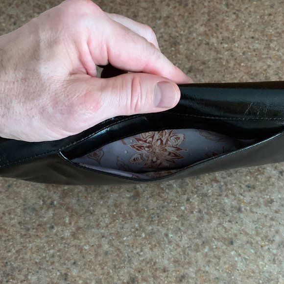 HOBO Zeal Black Fold over leather Clutch NWT